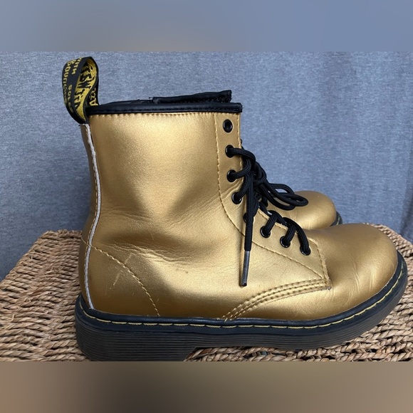 Shiny Gold Dr Martens in great condition - Youth Size 3 - lace & zip up - Picture 4 of 13
